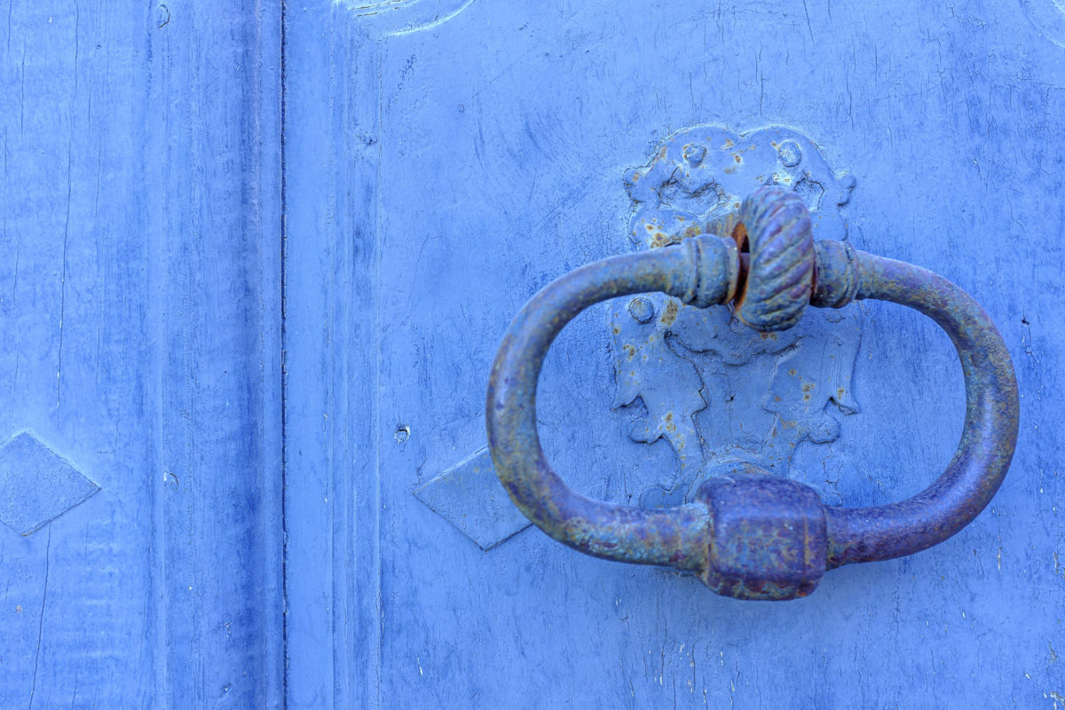 Porte bleue provence
